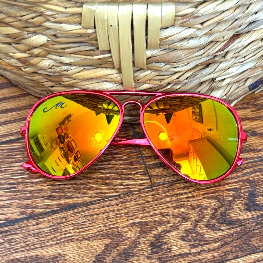 Pink Mirrored Aviator Sunglasses